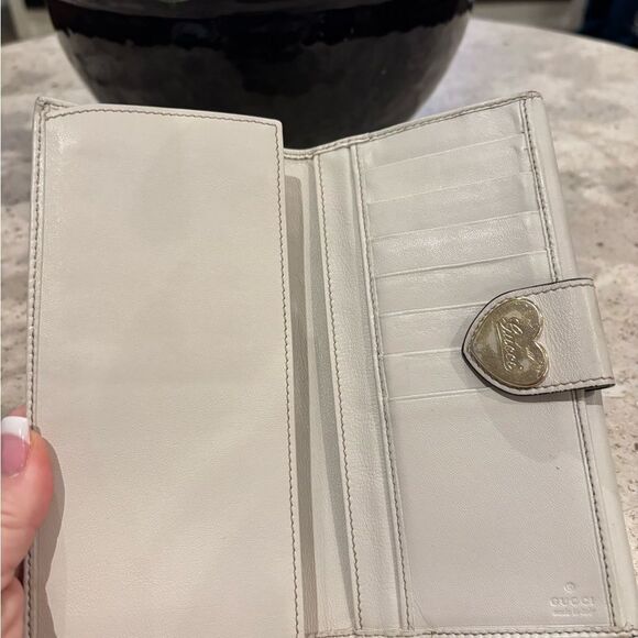 Gucci Tan and Brown GG Pattern Continental Wallet - Picture 4 of 6